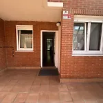 Preciosa Casa Con Jardin *