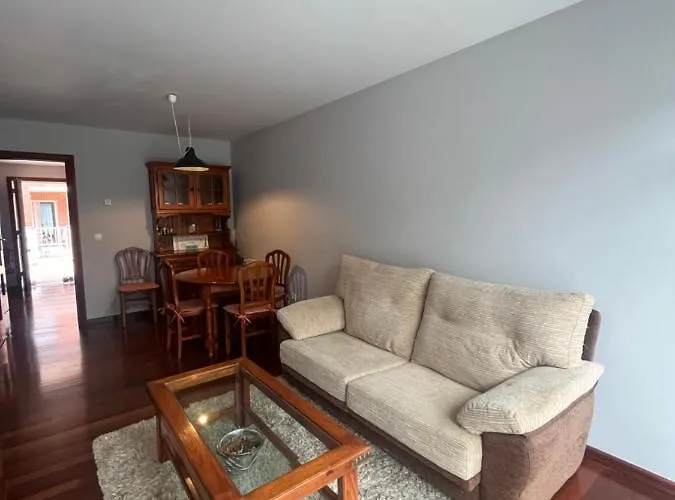 Preciosa Casa Con Jardin *