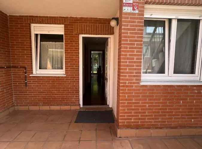 Preciosa Casa Con Jardin *